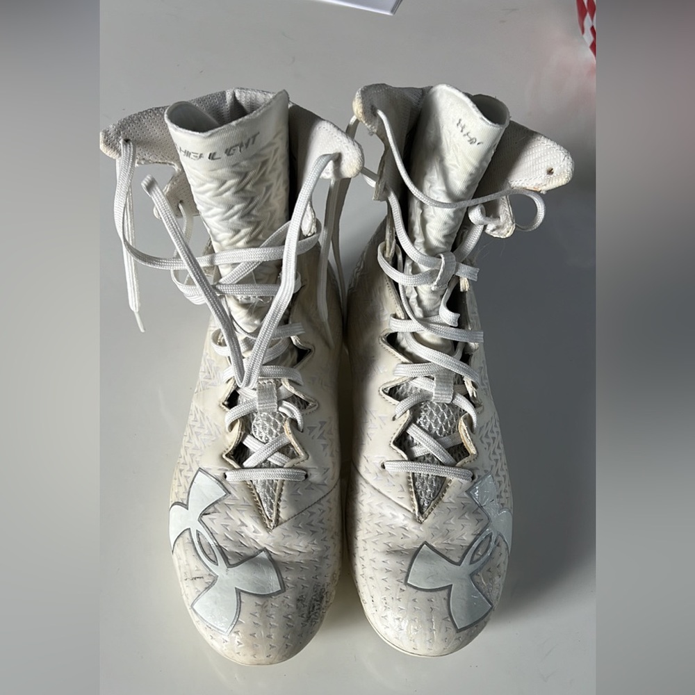 Under Armour Cleats.  Mens 7